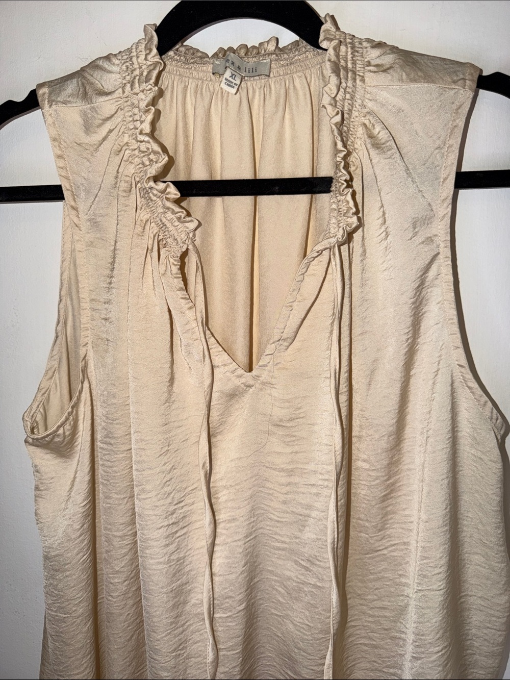 Ruffle-Trim Alex & Lilli V-Neck Sleeveless Camisole in Cream - Picture 4 of 11